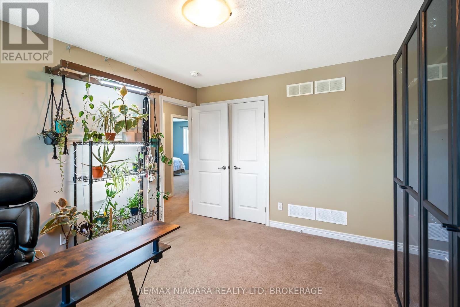 179 CLASSIC AVENUE Image 35