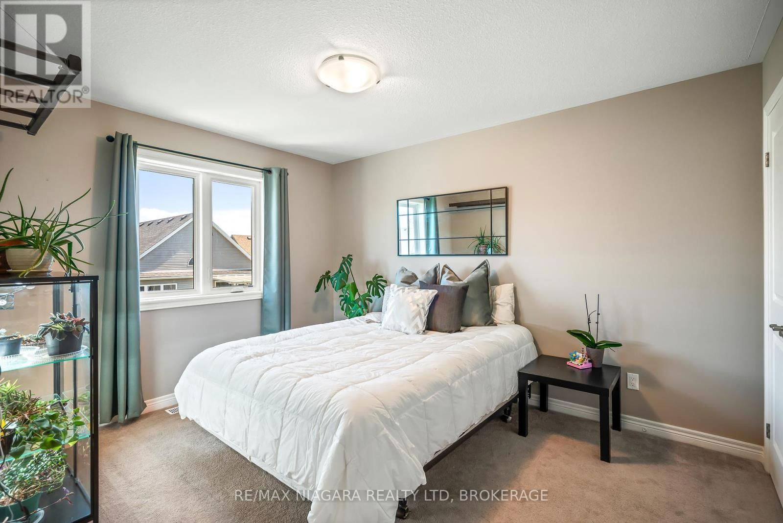 179 CLASSIC AVENUE Image 39