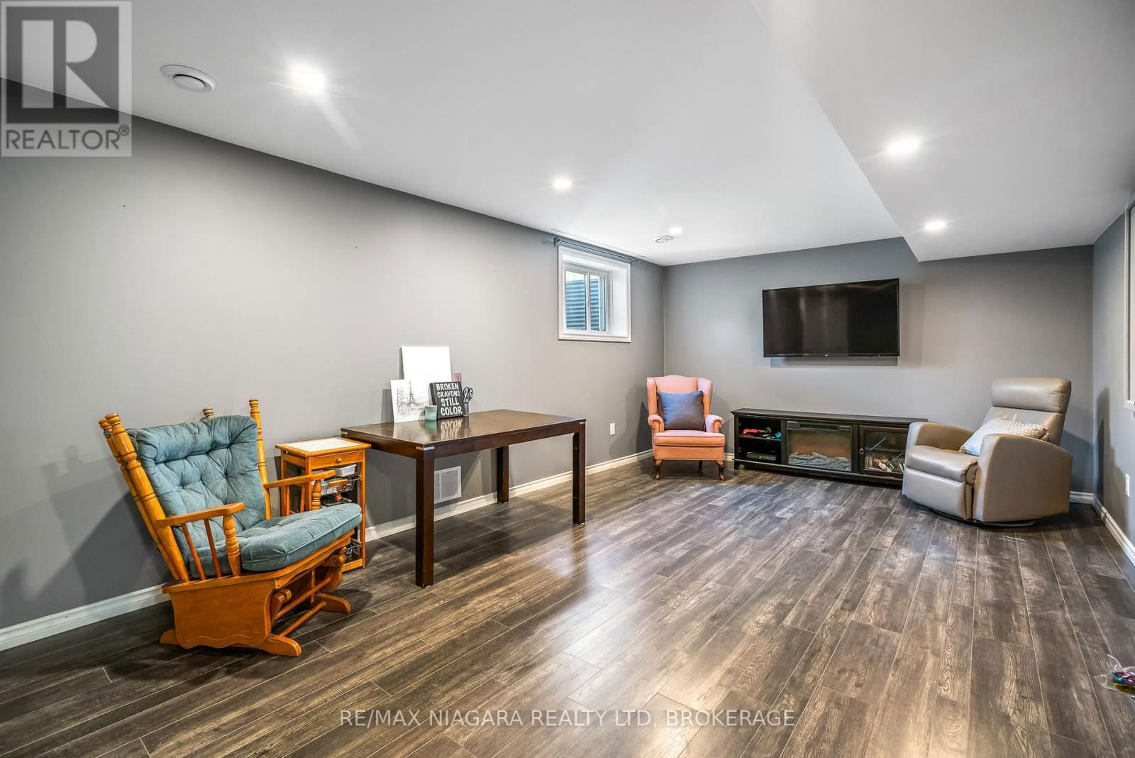 179 CLASSIC AVENUE Image 41