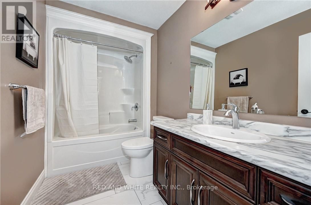 220 LADYSLIPPER DRIVE Image 29