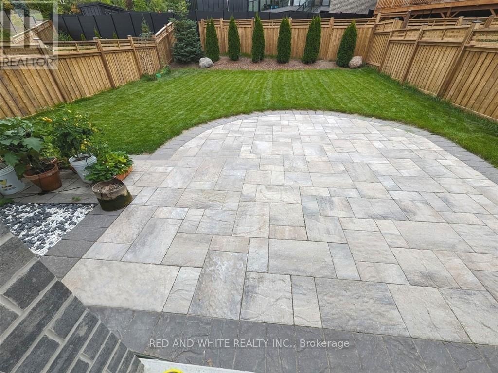220 LADYSLIPPER DRIVE Image 3