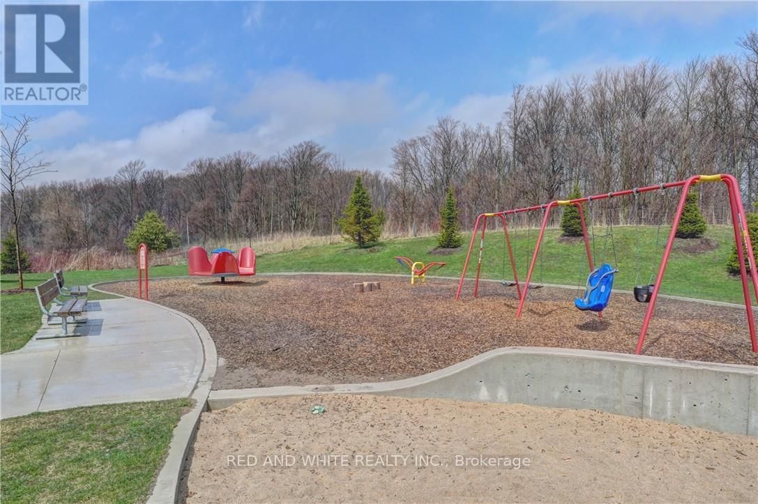 220 LADYSLIPPER DRIVE Image 49