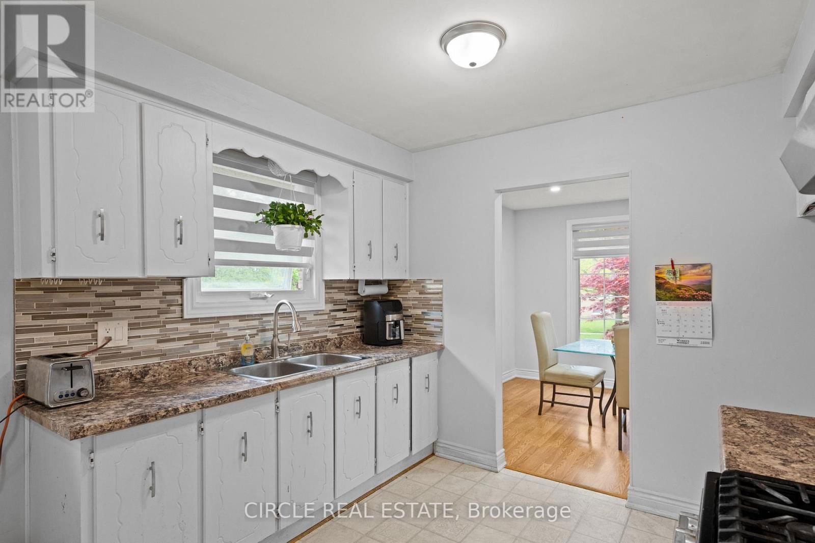 118 BRIDLEWOOD DRIVE Image 13