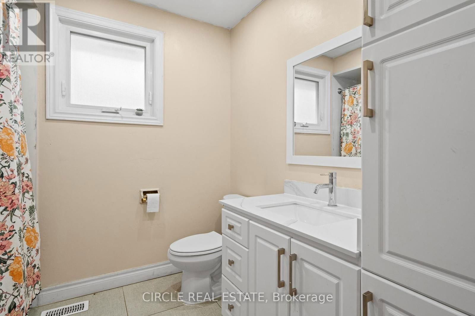 118 BRIDLEWOOD DRIVE Image 14