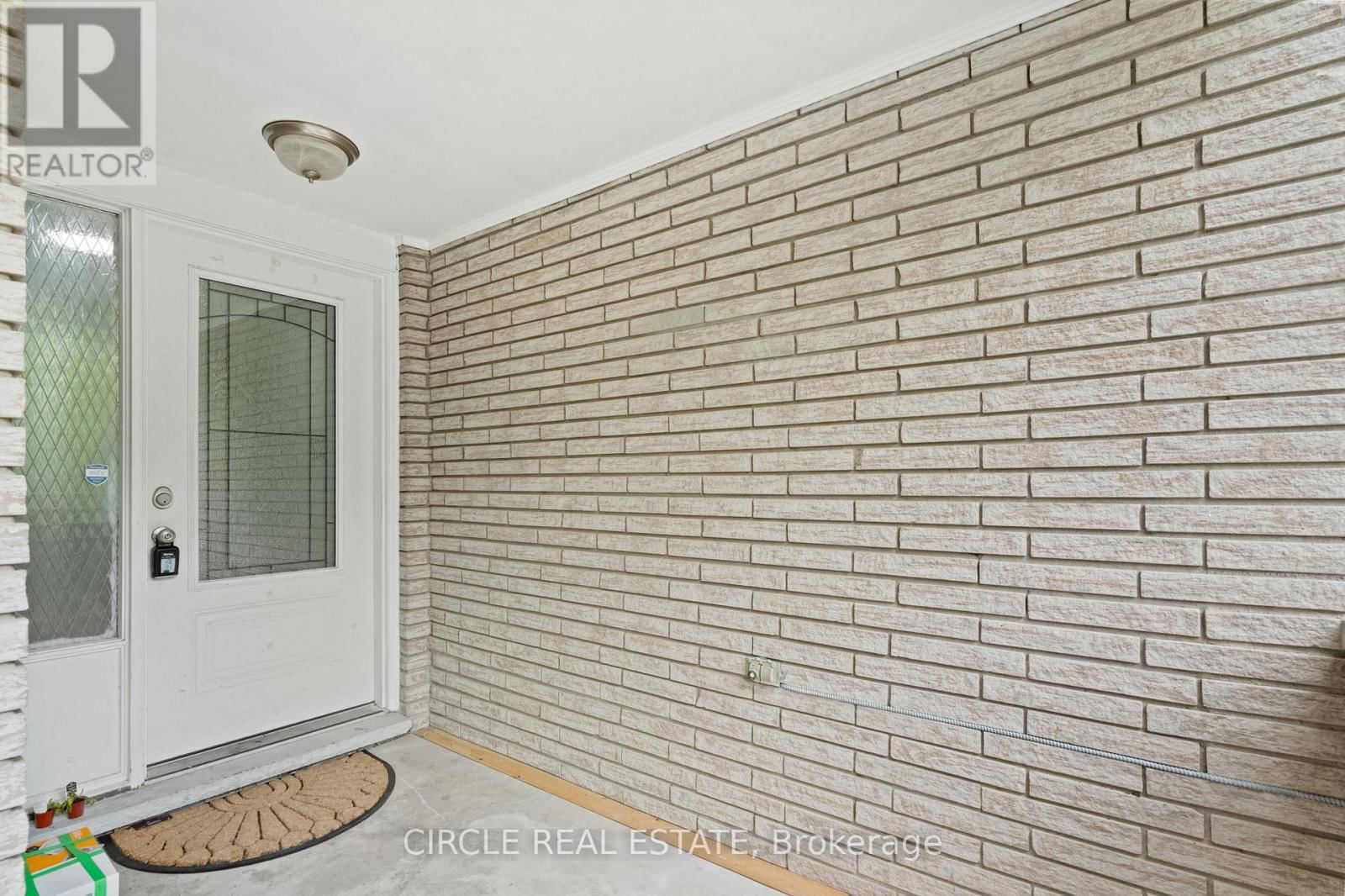 118 BRIDLEWOOD DRIVE Image 4
