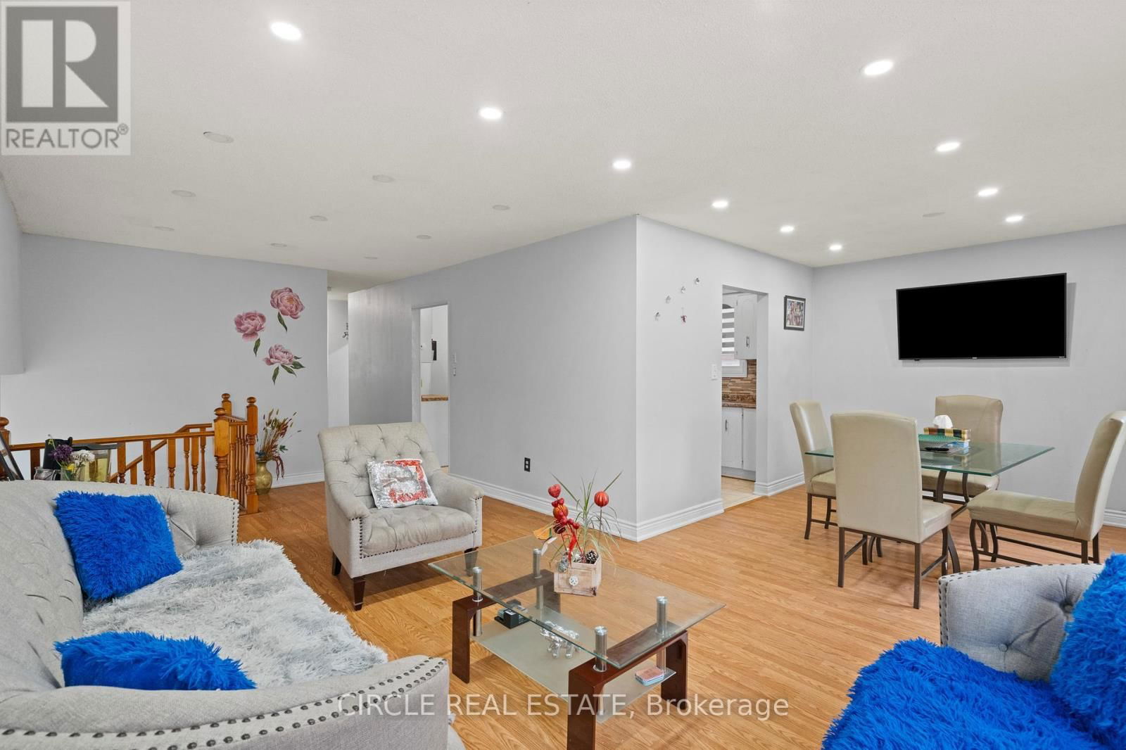 118 BRIDLEWOOD DRIVE Image 9