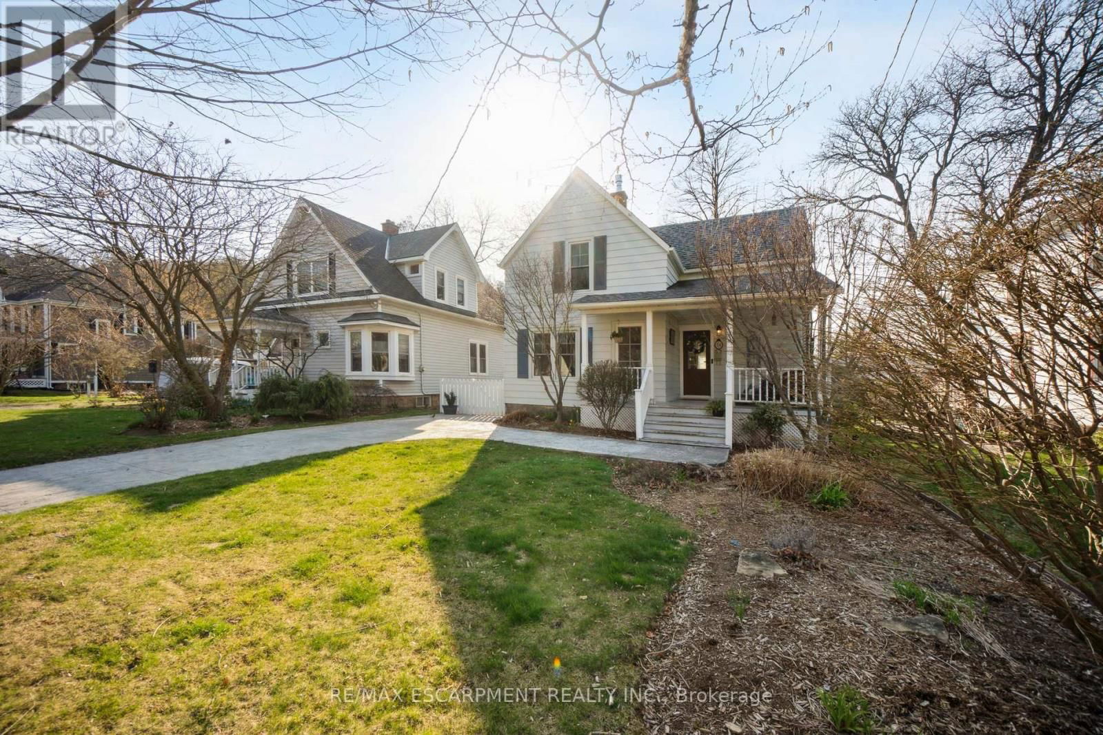 24 ROBINSON STREET SOUTH Image 2