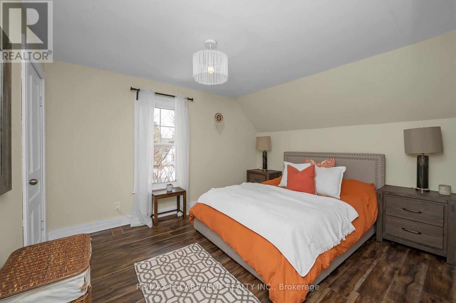 24 ROBINSON STREET SOUTH Image 22