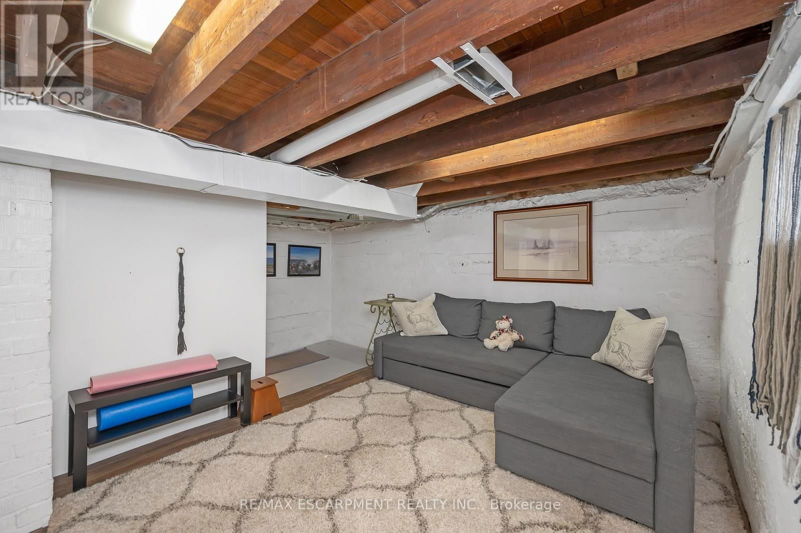 24 ROBINSON STREET SOUTH Image 42
