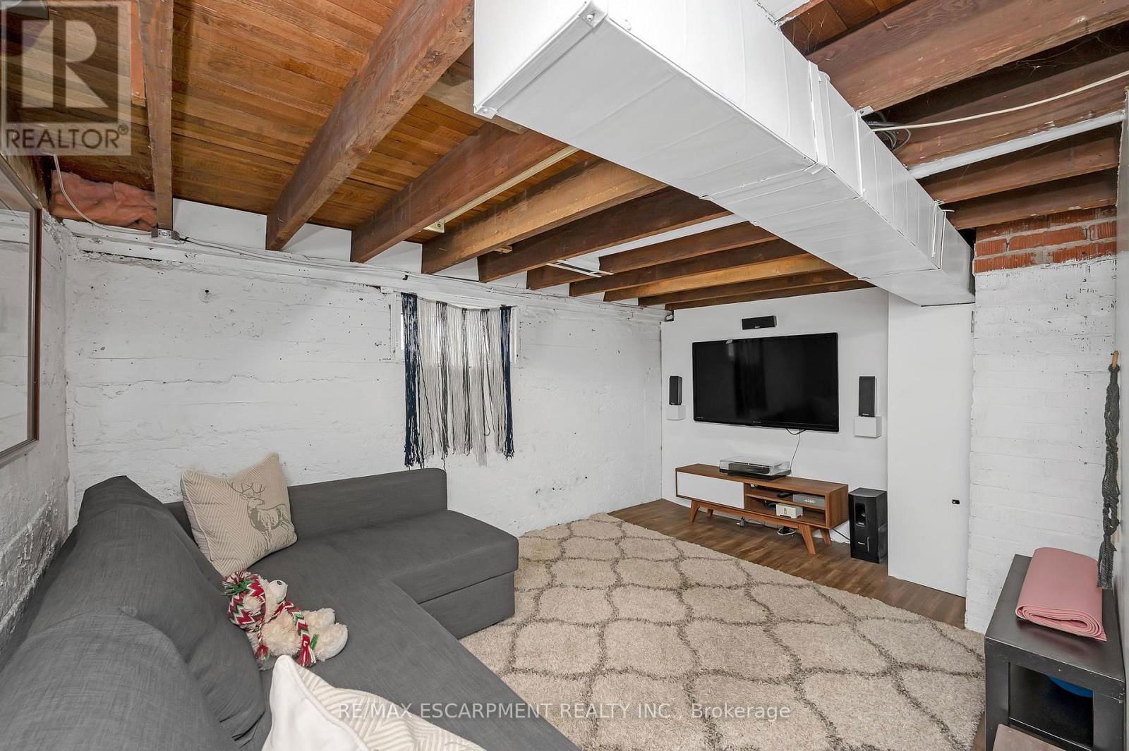 24 ROBINSON STREET SOUTH Image 43