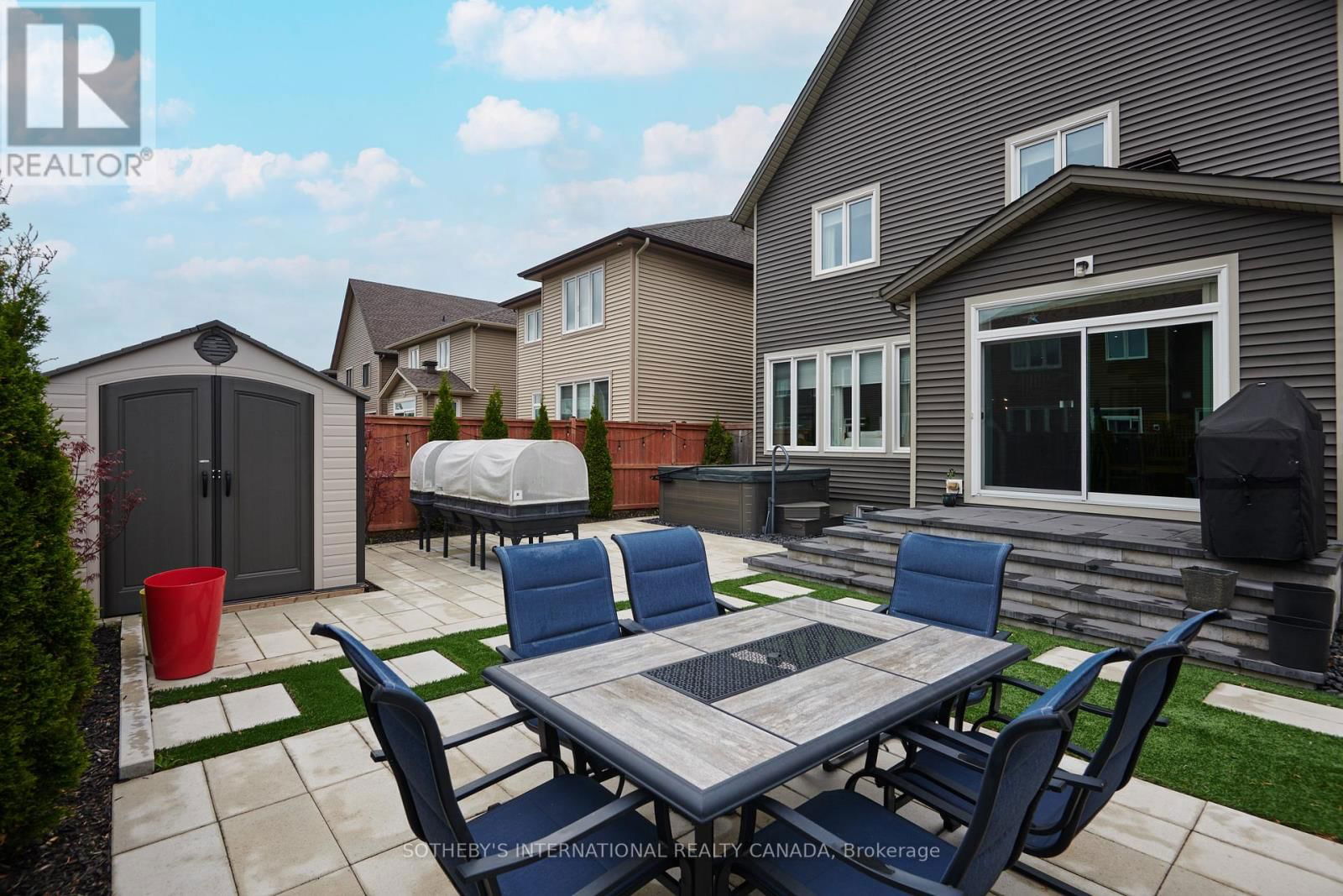 727 BUNCHBERRY WAY Image 30