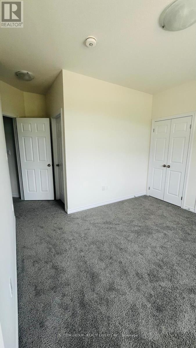 24 LOMOND LANE Image 20