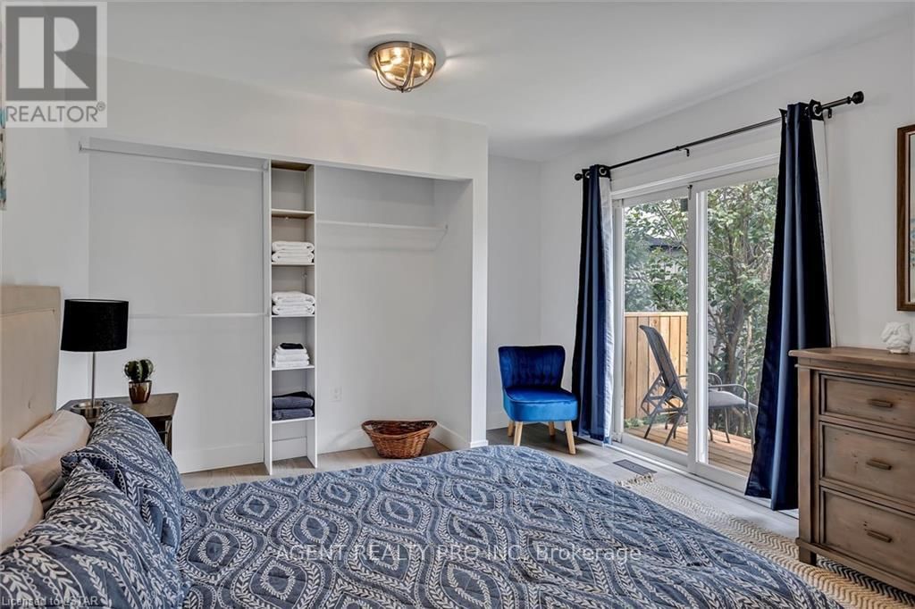 21 ORIOLE ROAD Image 17