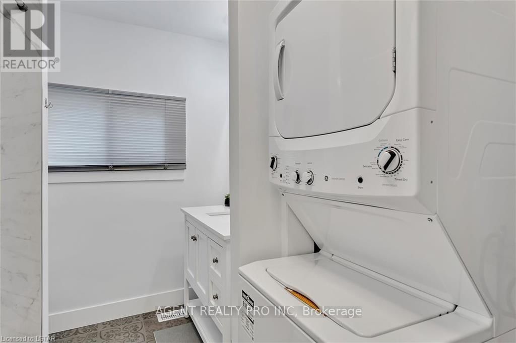 21 ORIOLE ROAD Image 19