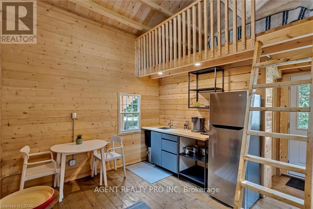 21 ORIOLE ROAD Image 37