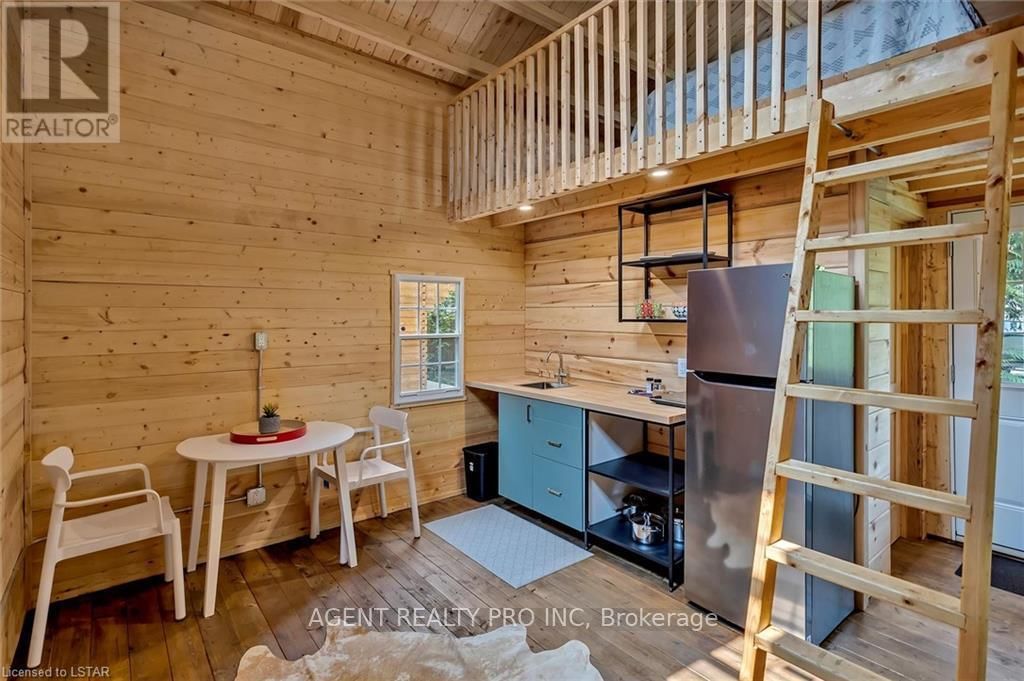 21 ORIOLE ROAD Image 38