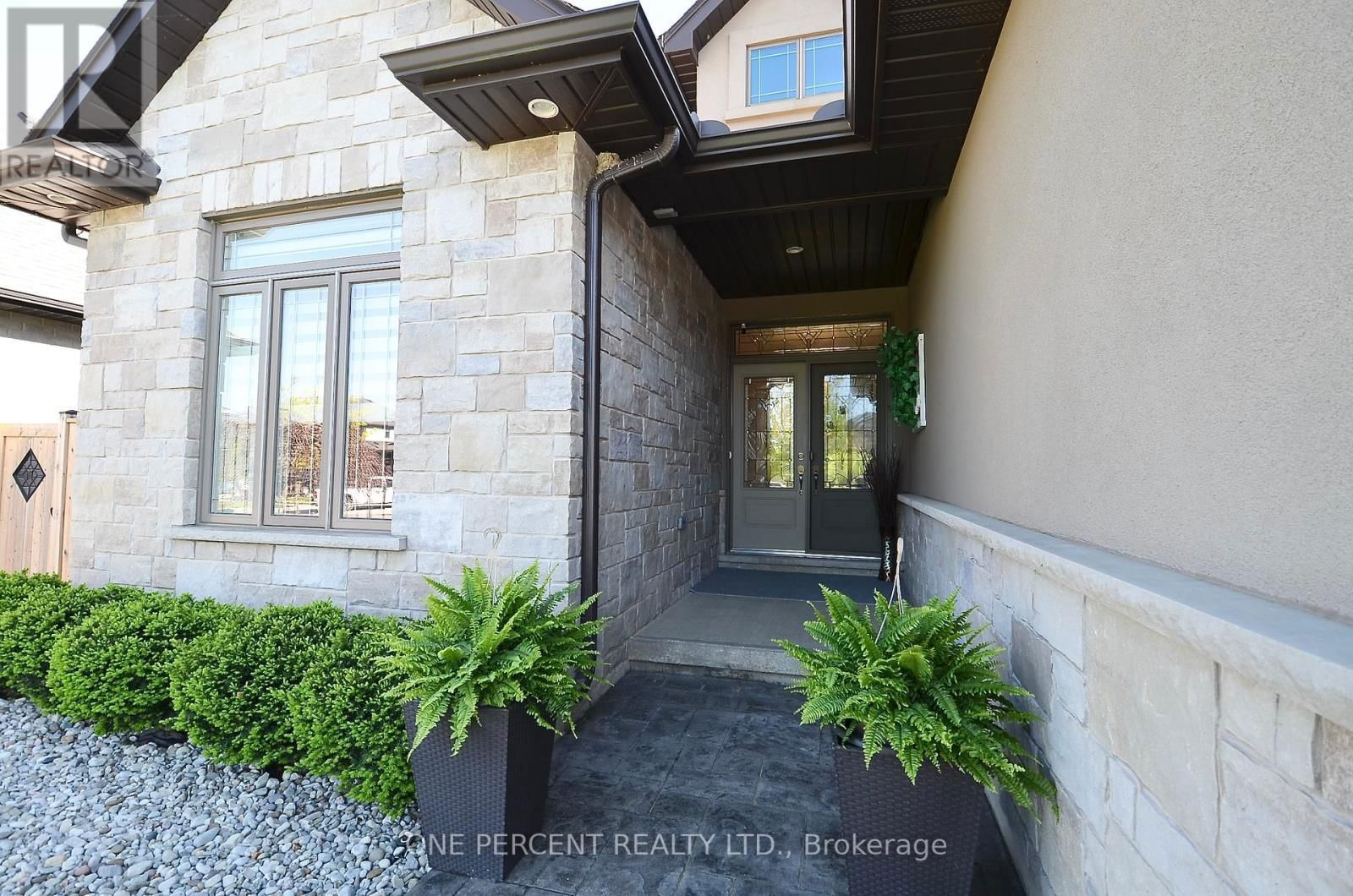 59 JULIA DRIVE Image 2