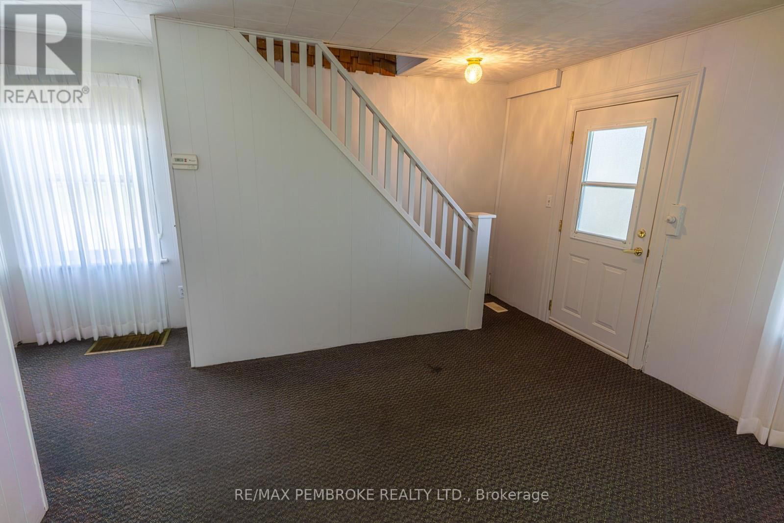 1110 BRONX STREET Image 15