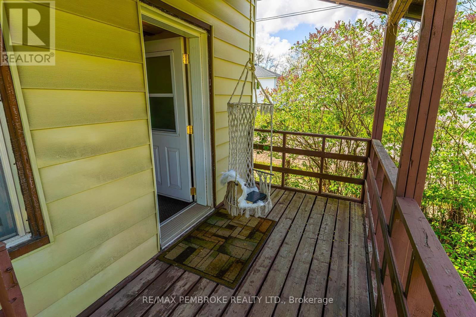 1110 BRONX STREET Image 4