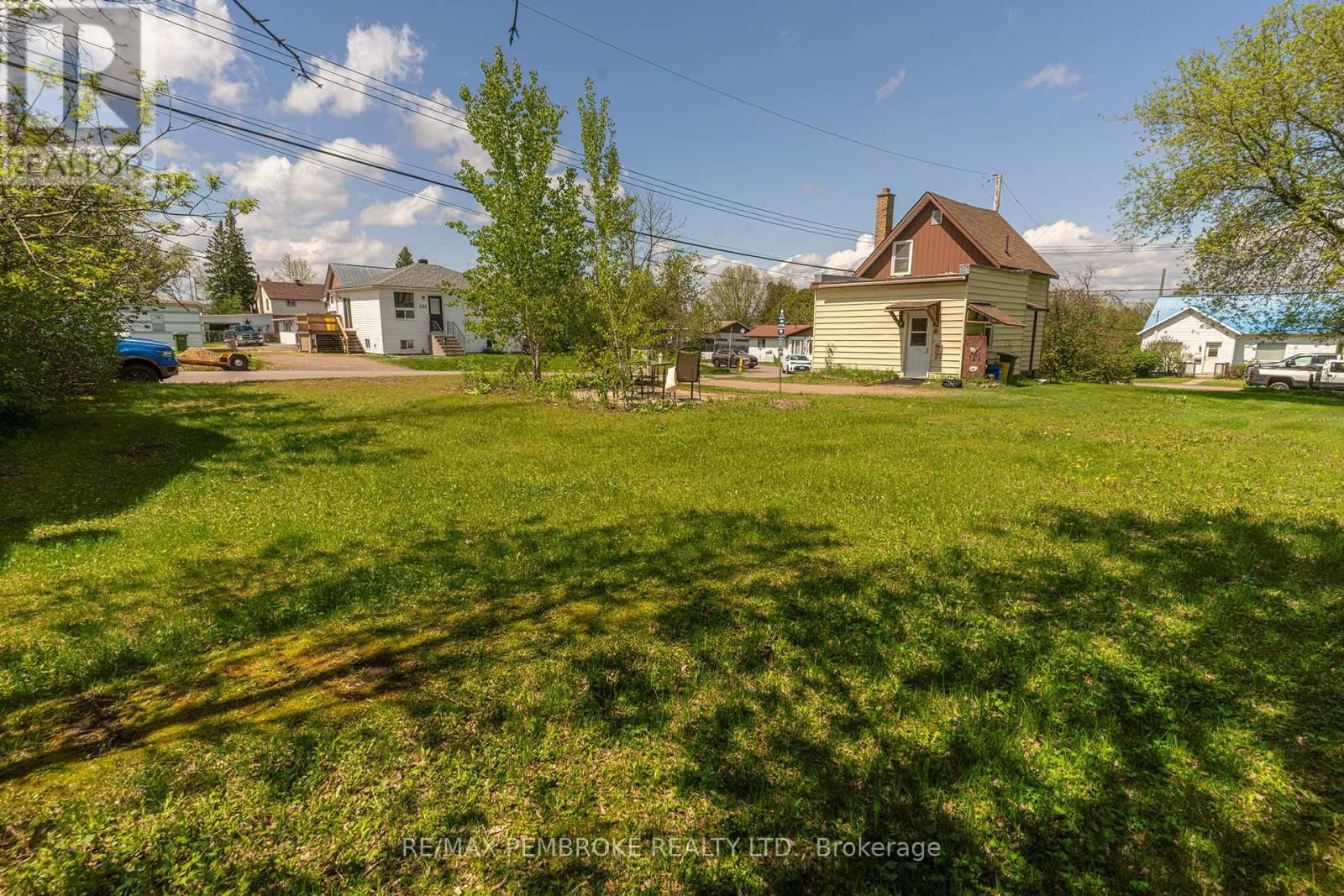 1110 BRONX STREET Image 5
