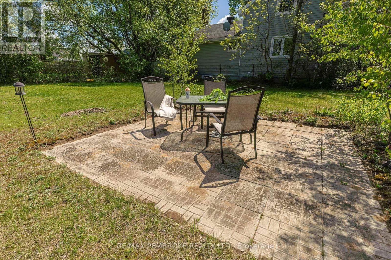 1110 BRONX STREET Image 6