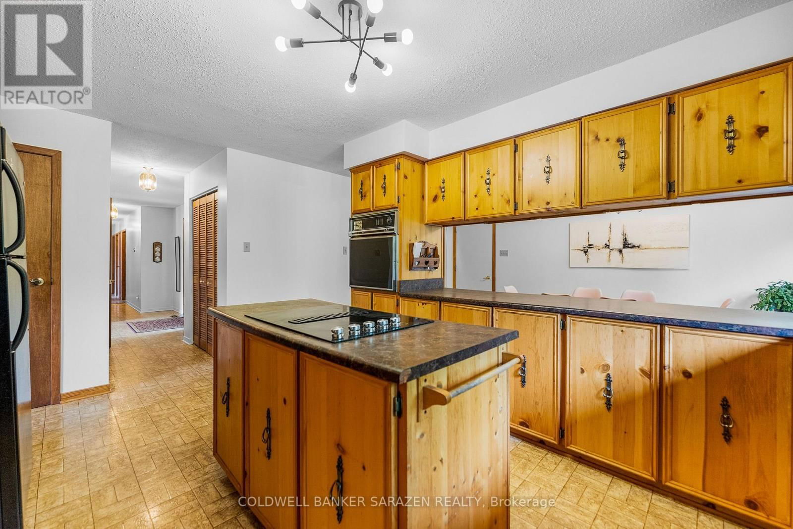 1437 USBORNE STREET Image 10