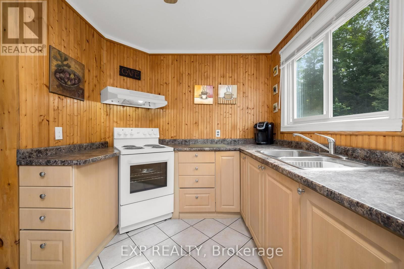 2288 EAGLE LAKE ROAD Image 11