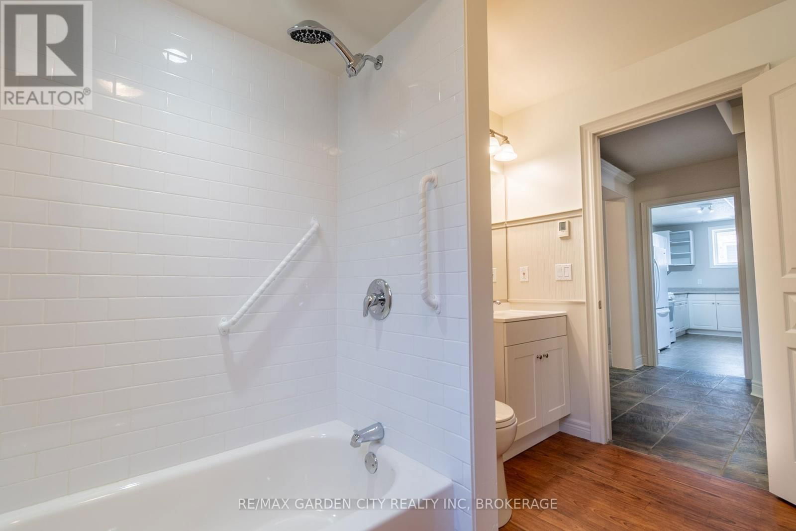 6 BRIARWOOD DRIVE Image 17