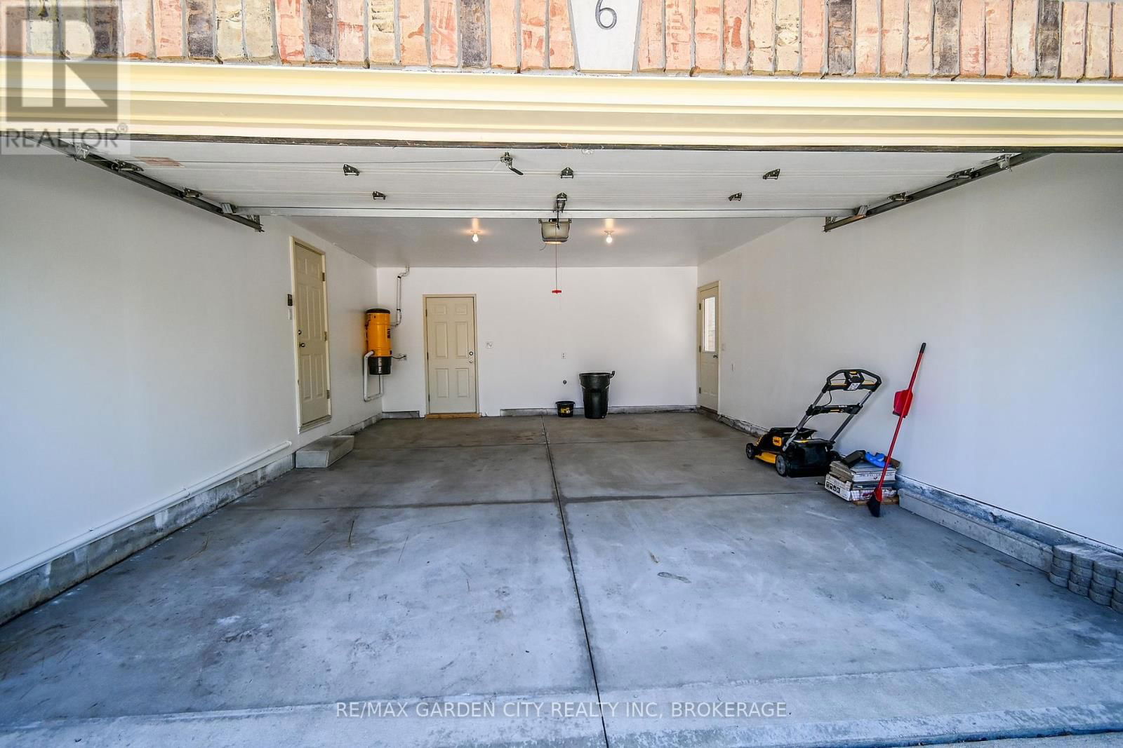 6 BRIARWOOD DRIVE Image 23