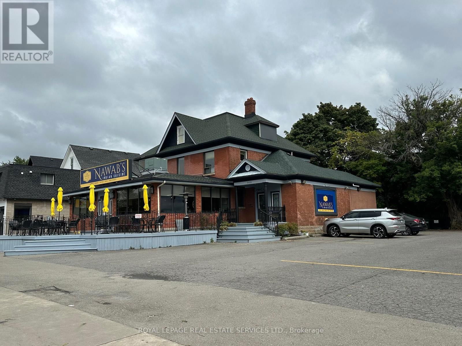 5470 & 5480 VICTORIA AVENUE Image 1