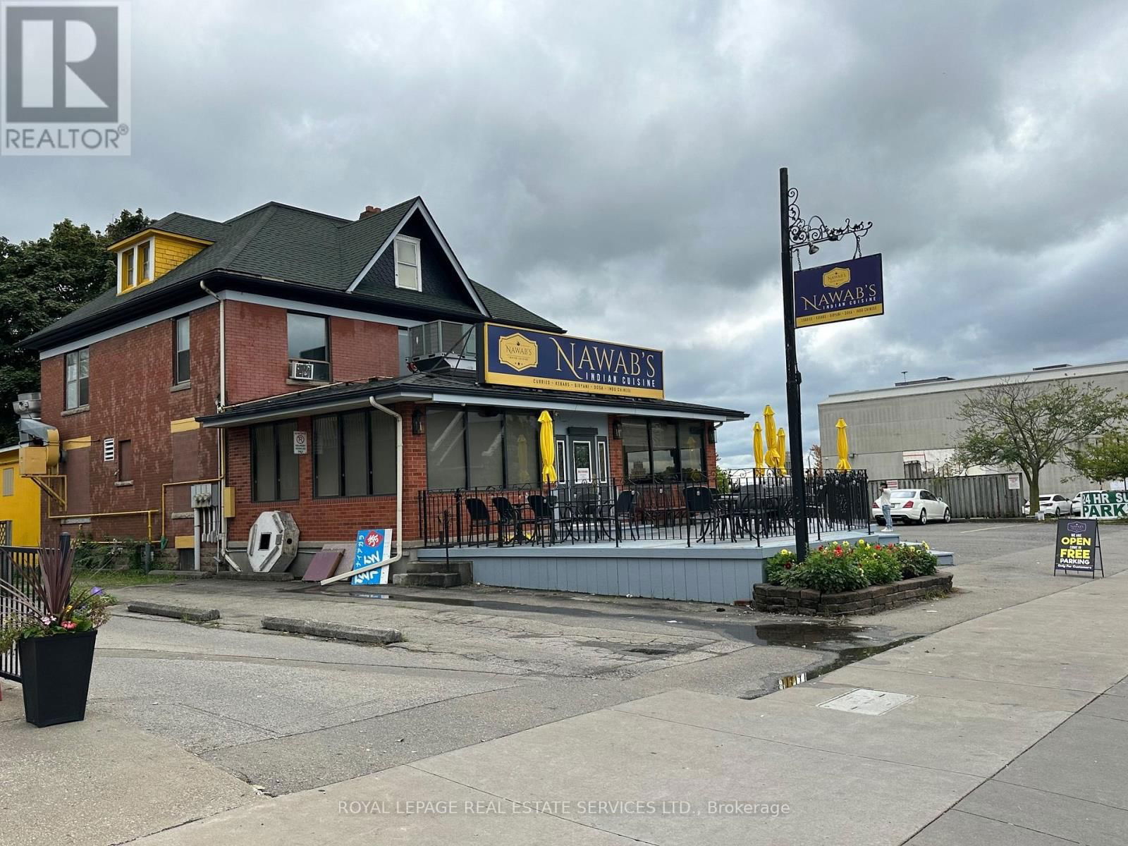5470 & 5480 VICTORIA AVENUE Image 13