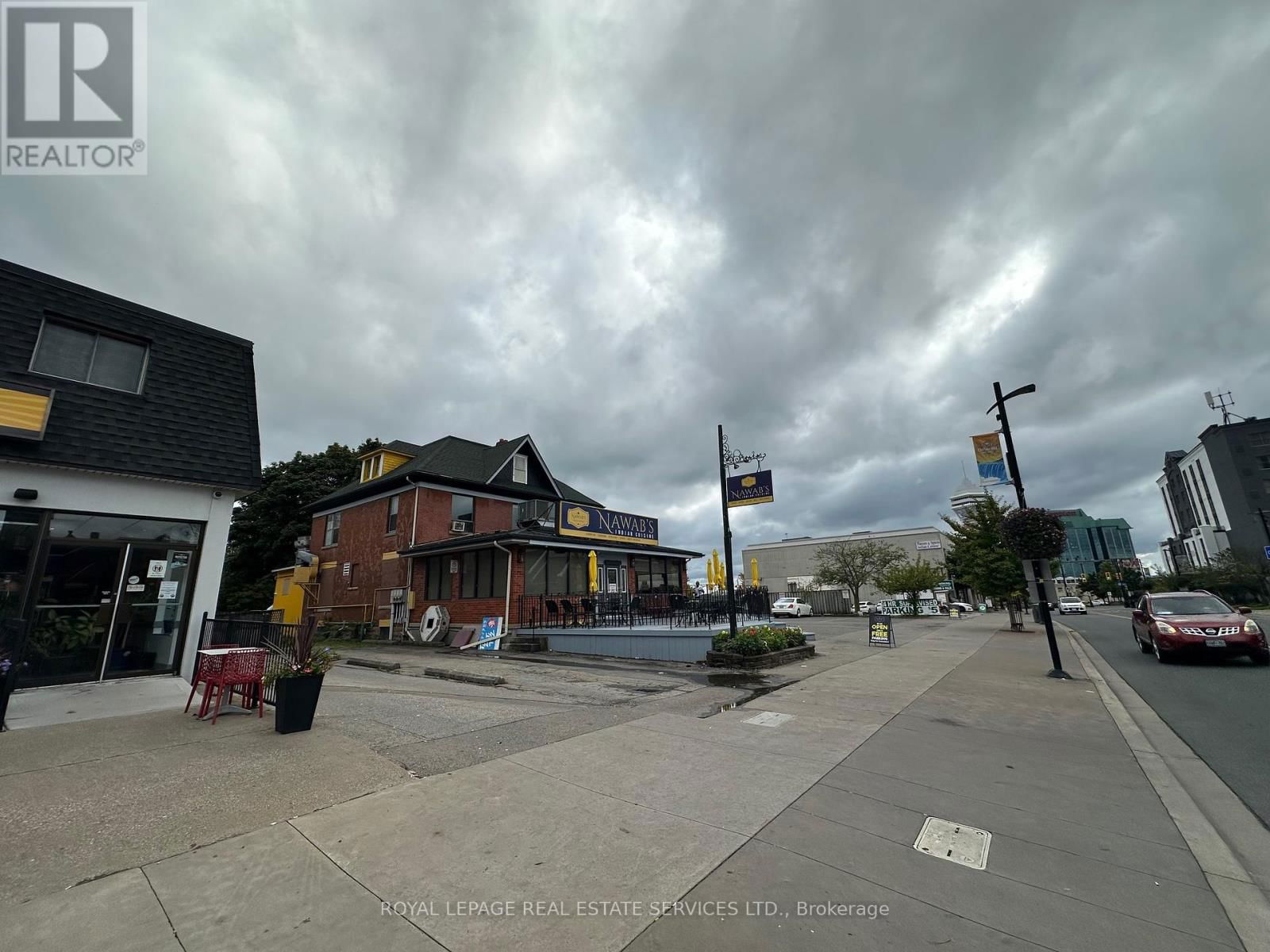 5470 & 5480 VICTORIA AVENUE Image 14
