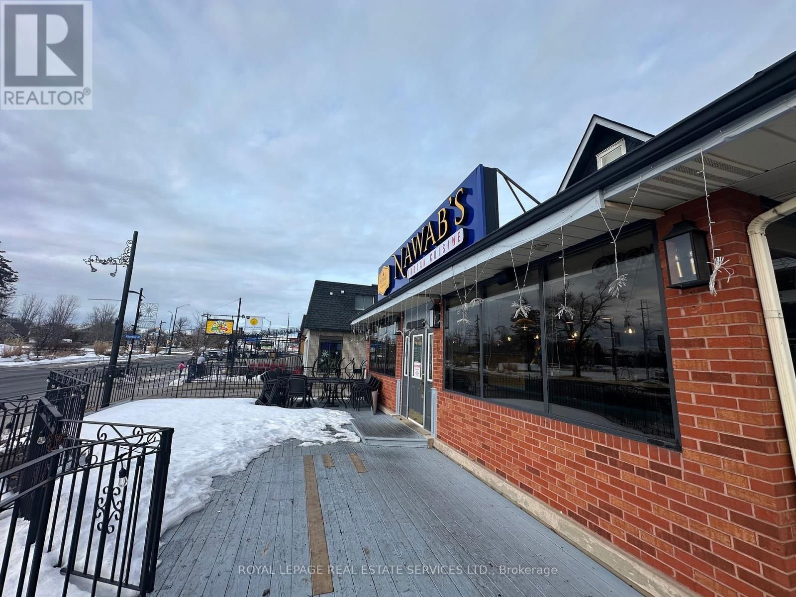 5470 & 5480 VICTORIA AVENUE Image 7