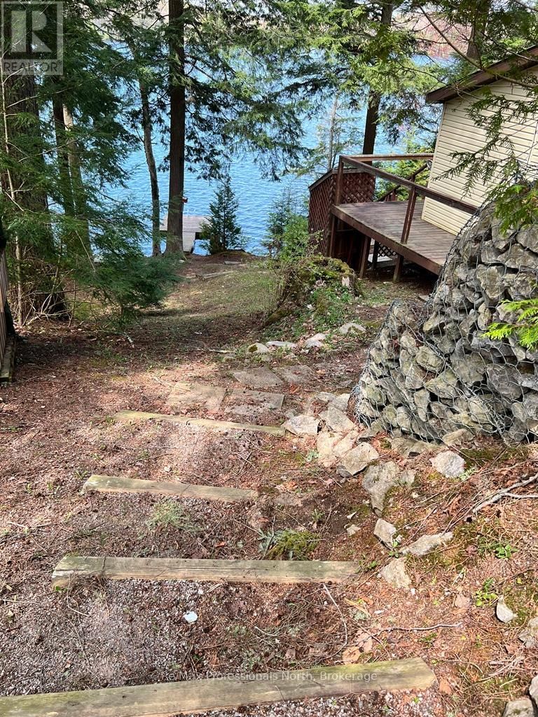 1097 CORYLUS LANE Image 11