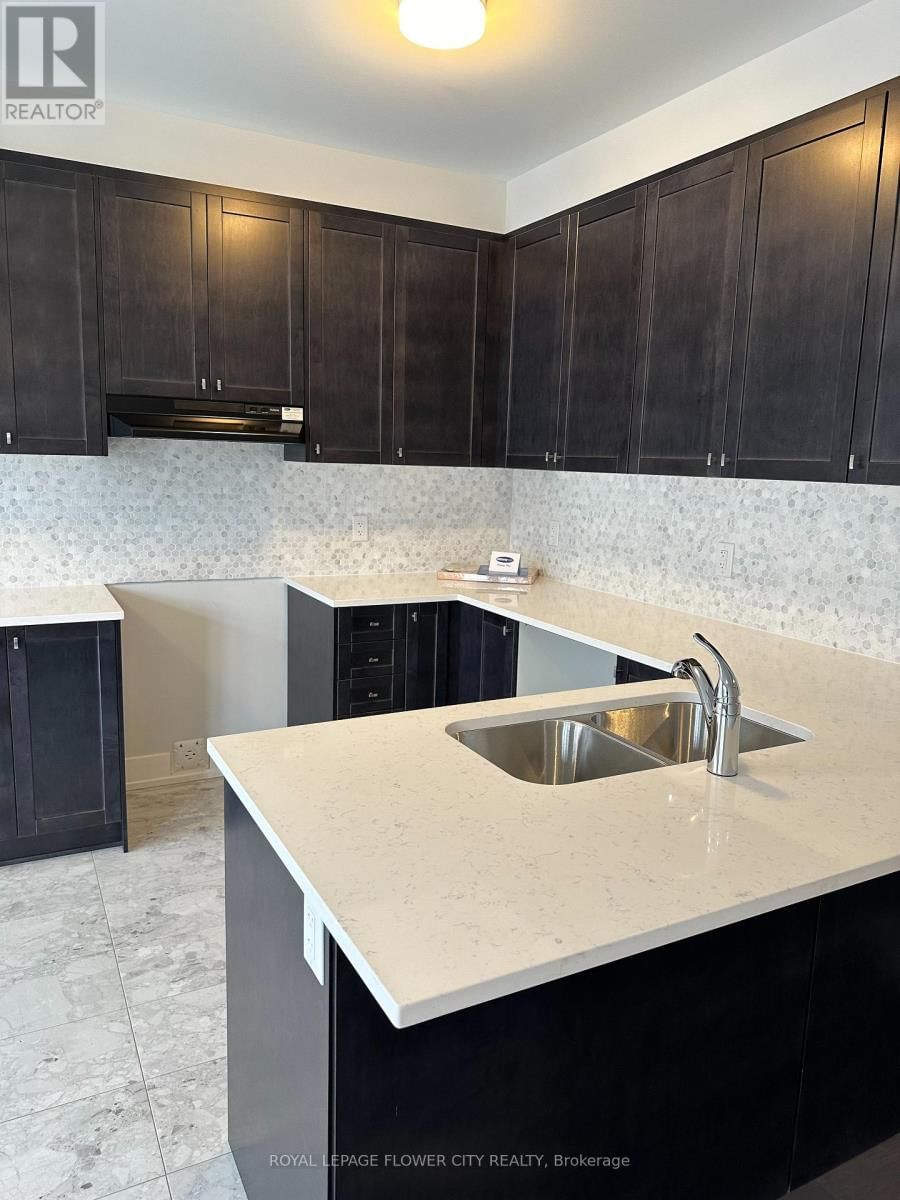 724 ROUNCEY ROAD Image 2