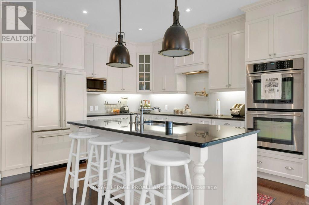 4 MEAGHER PLACE Image 15