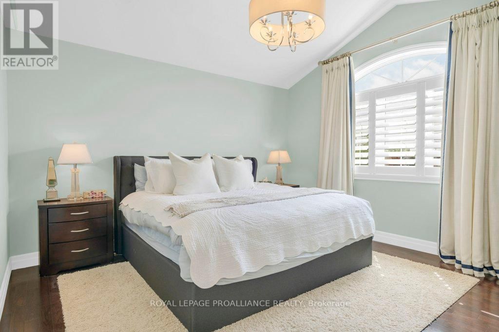 4 MEAGHER PLACE Image 22
