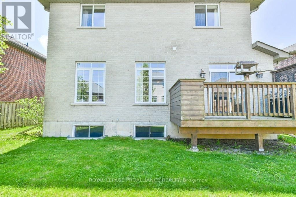 4 MEAGHER PLACE Image 33