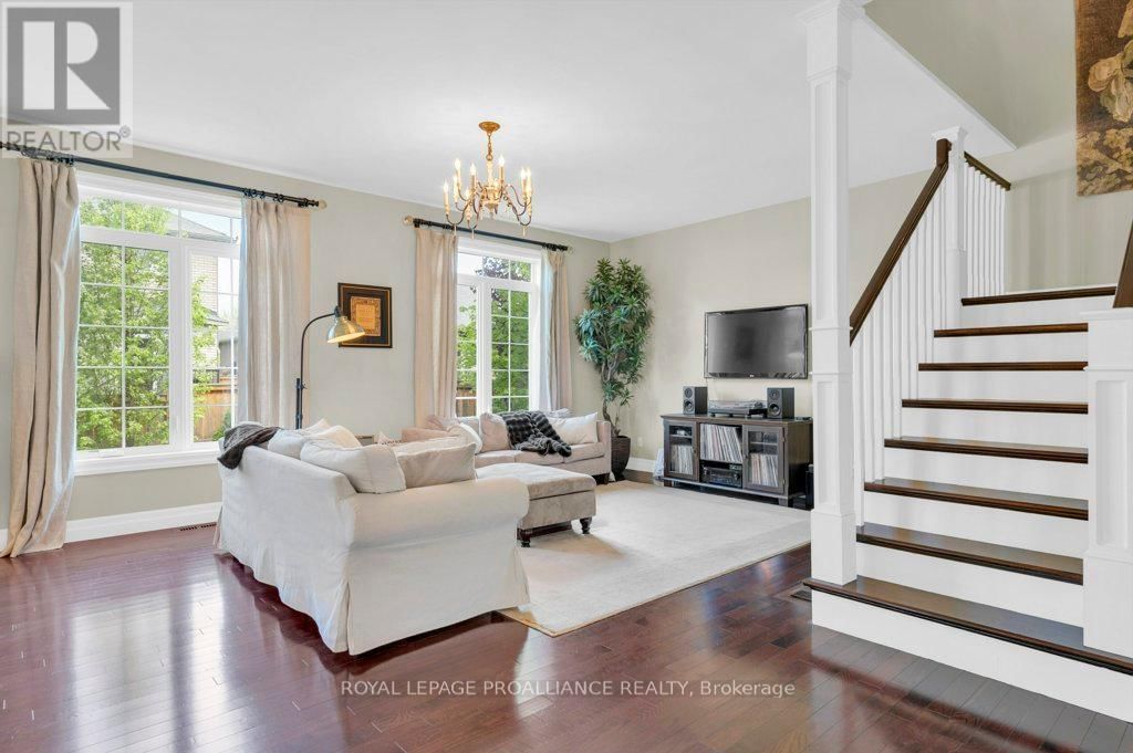 4 MEAGHER PLACE Image 9