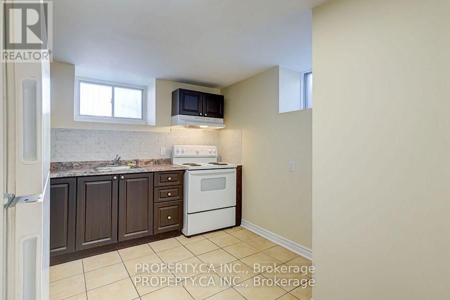 340 CANNON STREET EAST Image 26