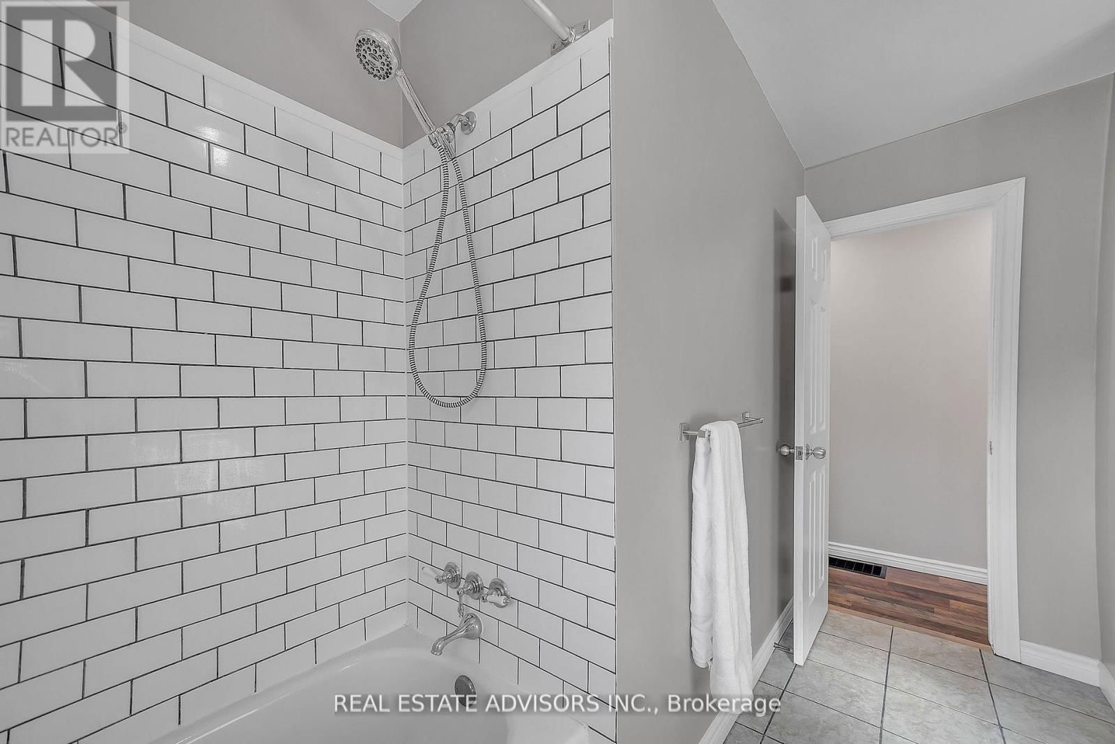 1633 STATION ROAD Image 15