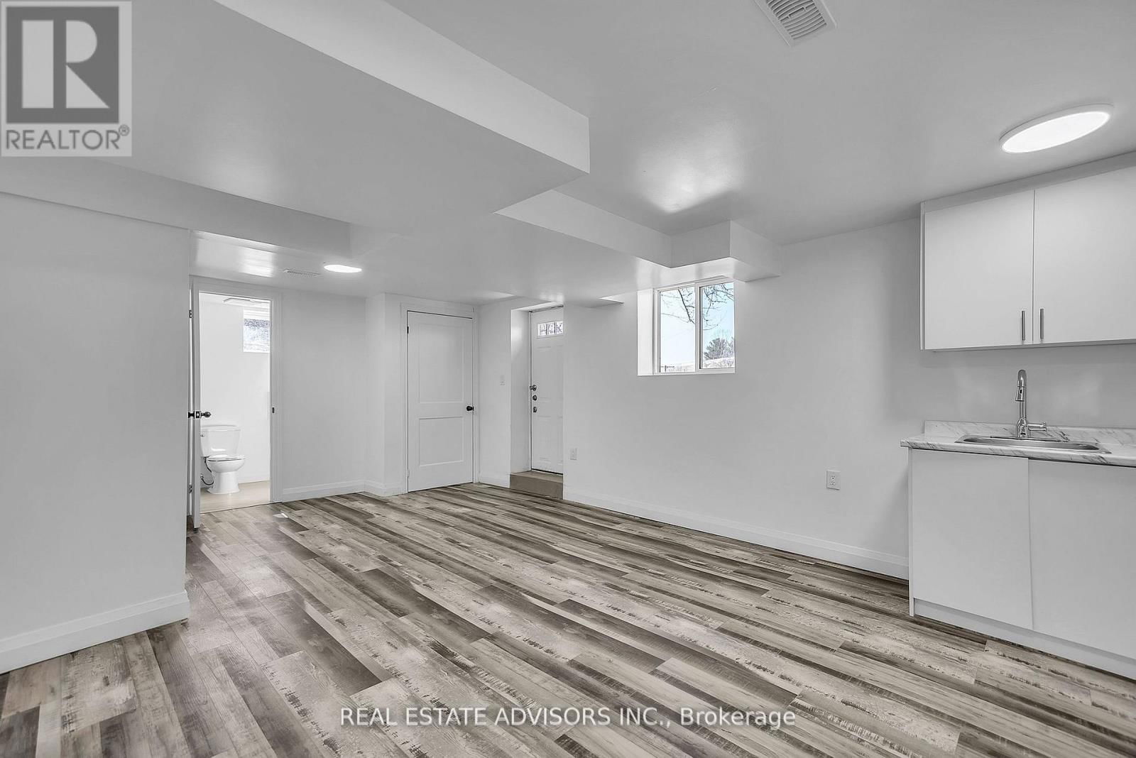 1633 STATION ROAD Image 23