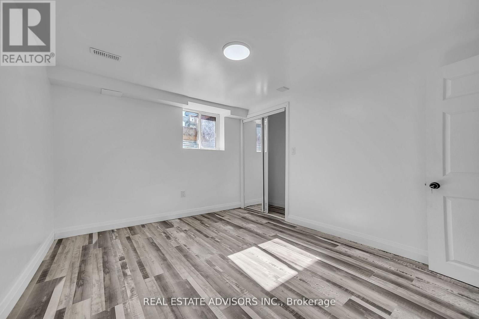 1633 STATION ROAD Image 25