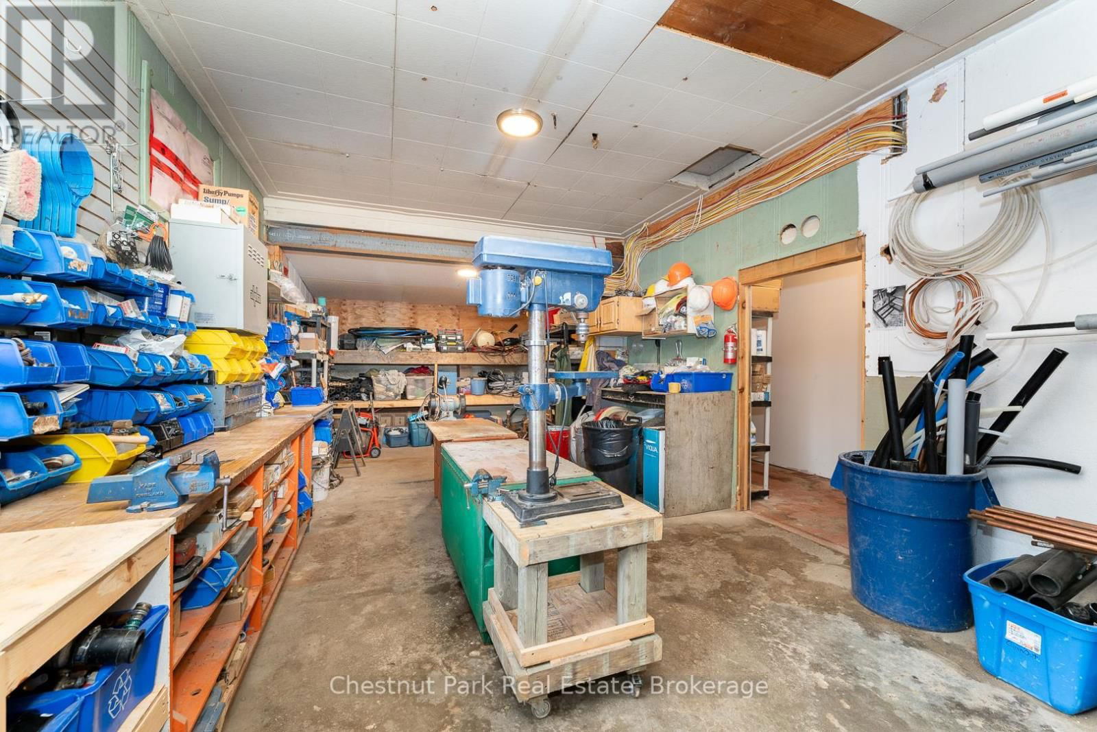 2015 141 HIGHWAY Image 22