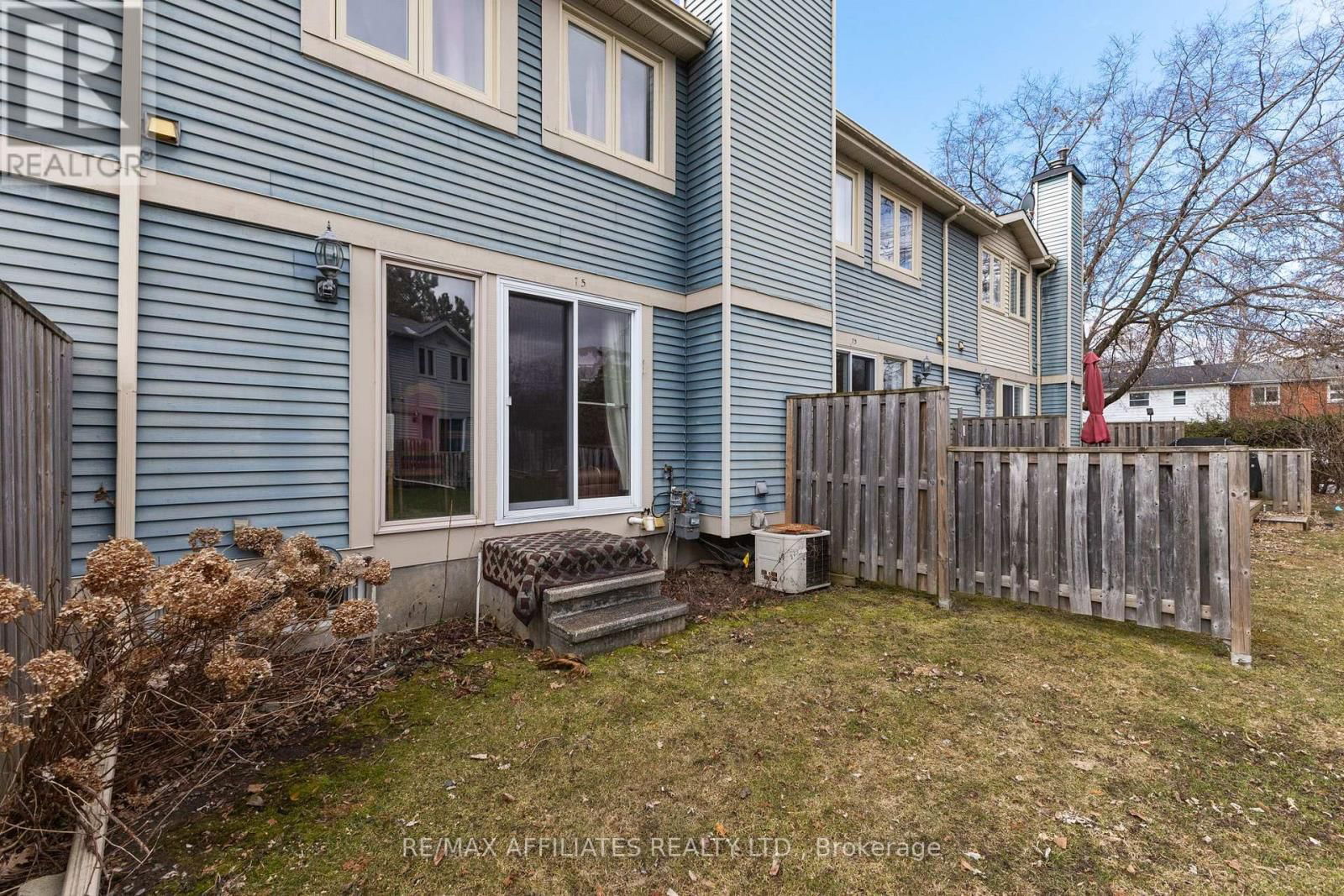 75 SAXTON PRIVATE Image 22
