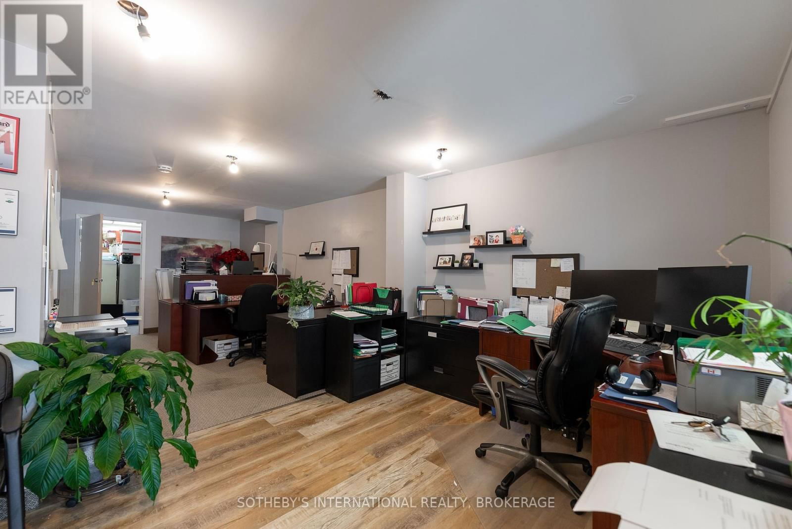 5 RACE STREET Image 37