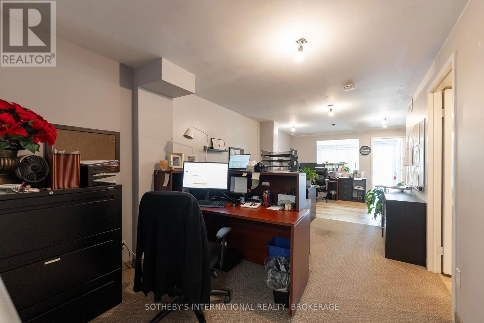 5 RACE STREET Image 39