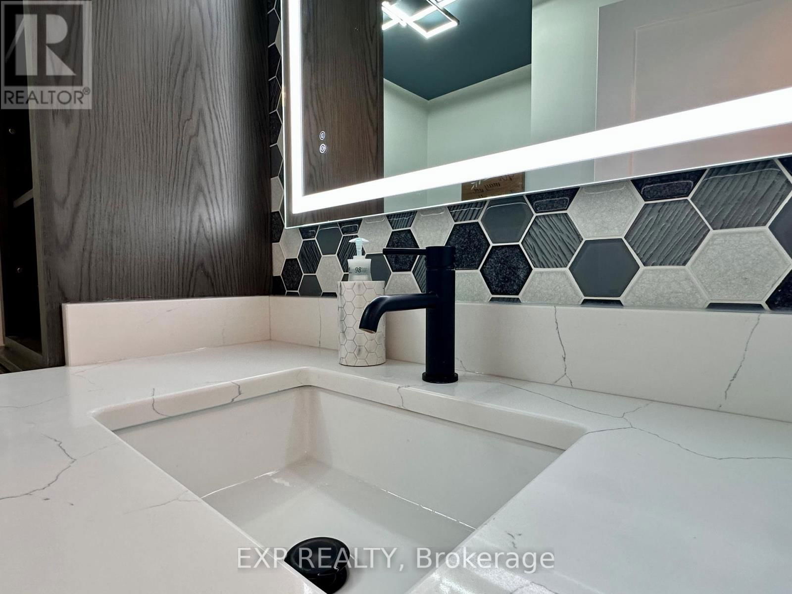 9235 HICKORY DRIVE Image 31