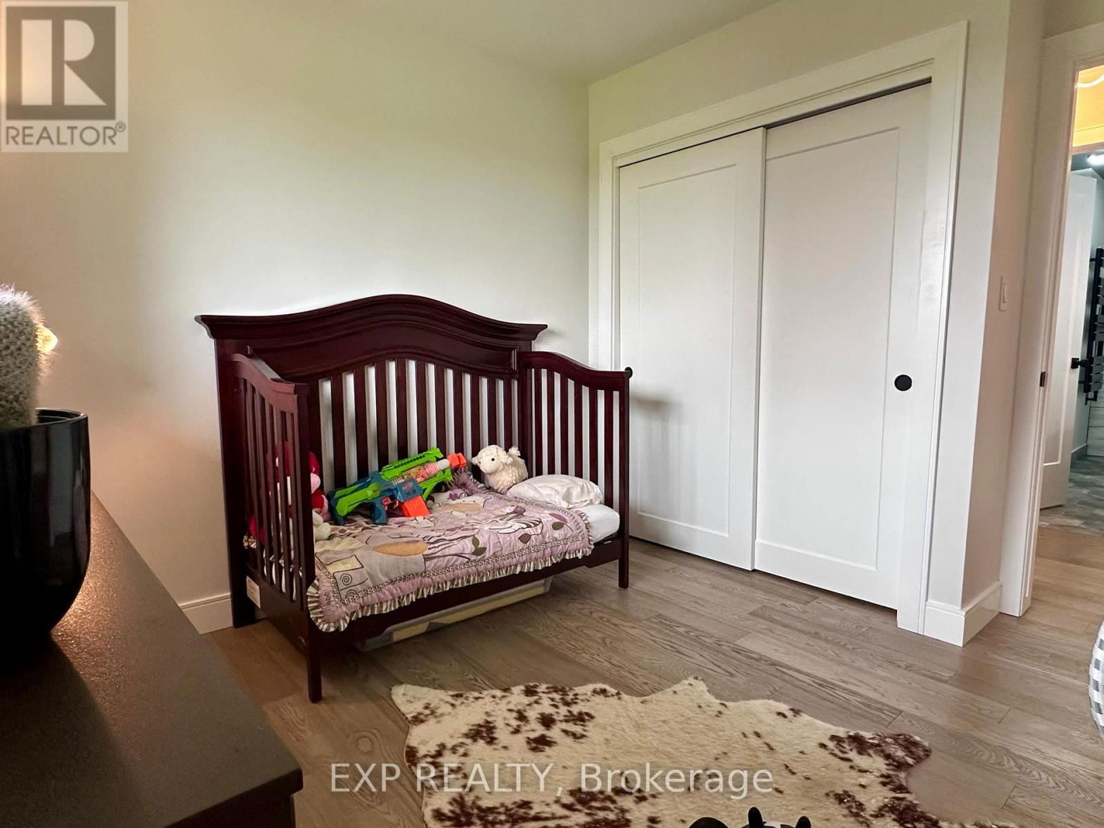 9235 HICKORY DRIVE Image 32