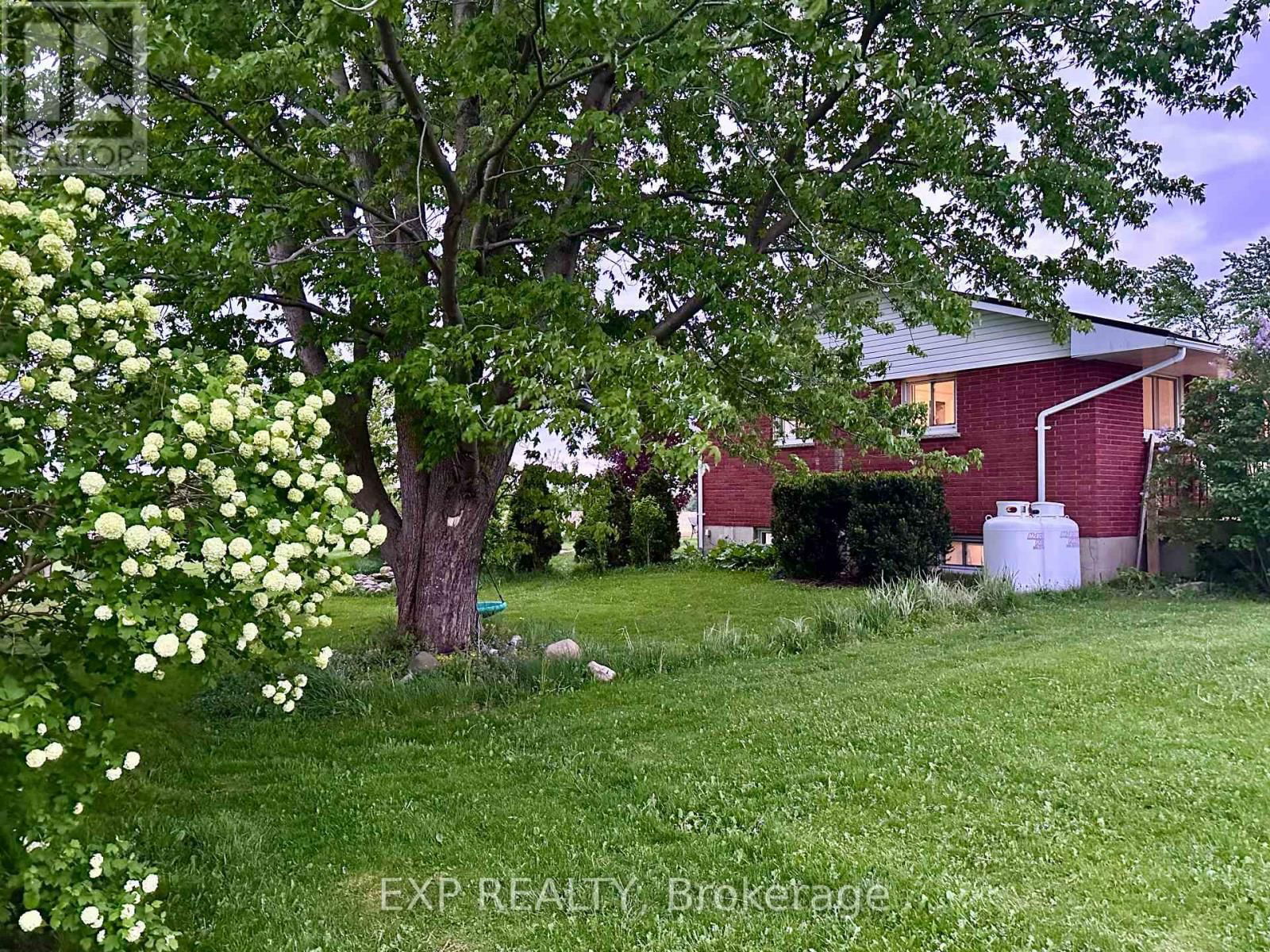 9235 HICKORY DRIVE Image 7